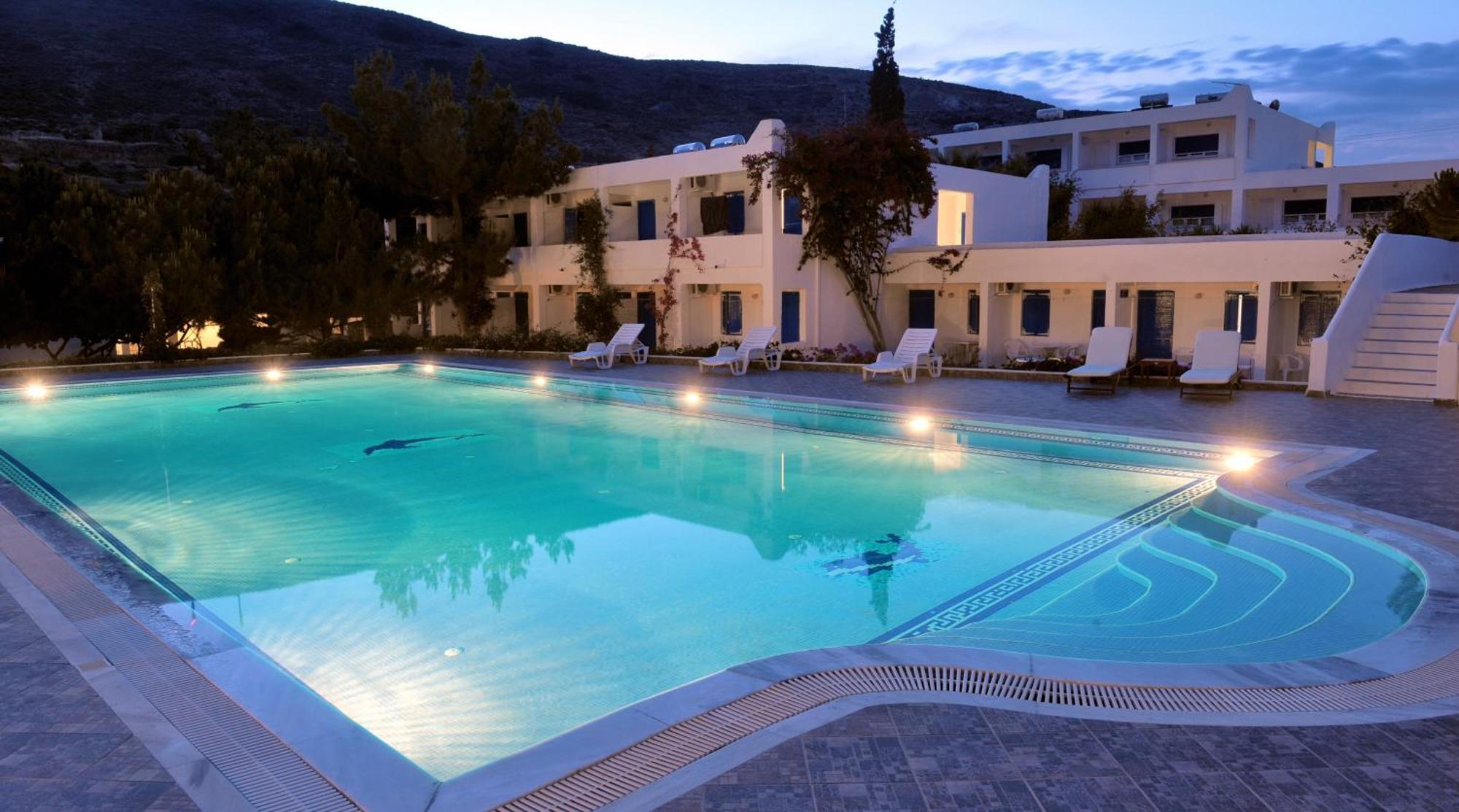 Lagada Beach Hotel Adámas Eksteriør bilde