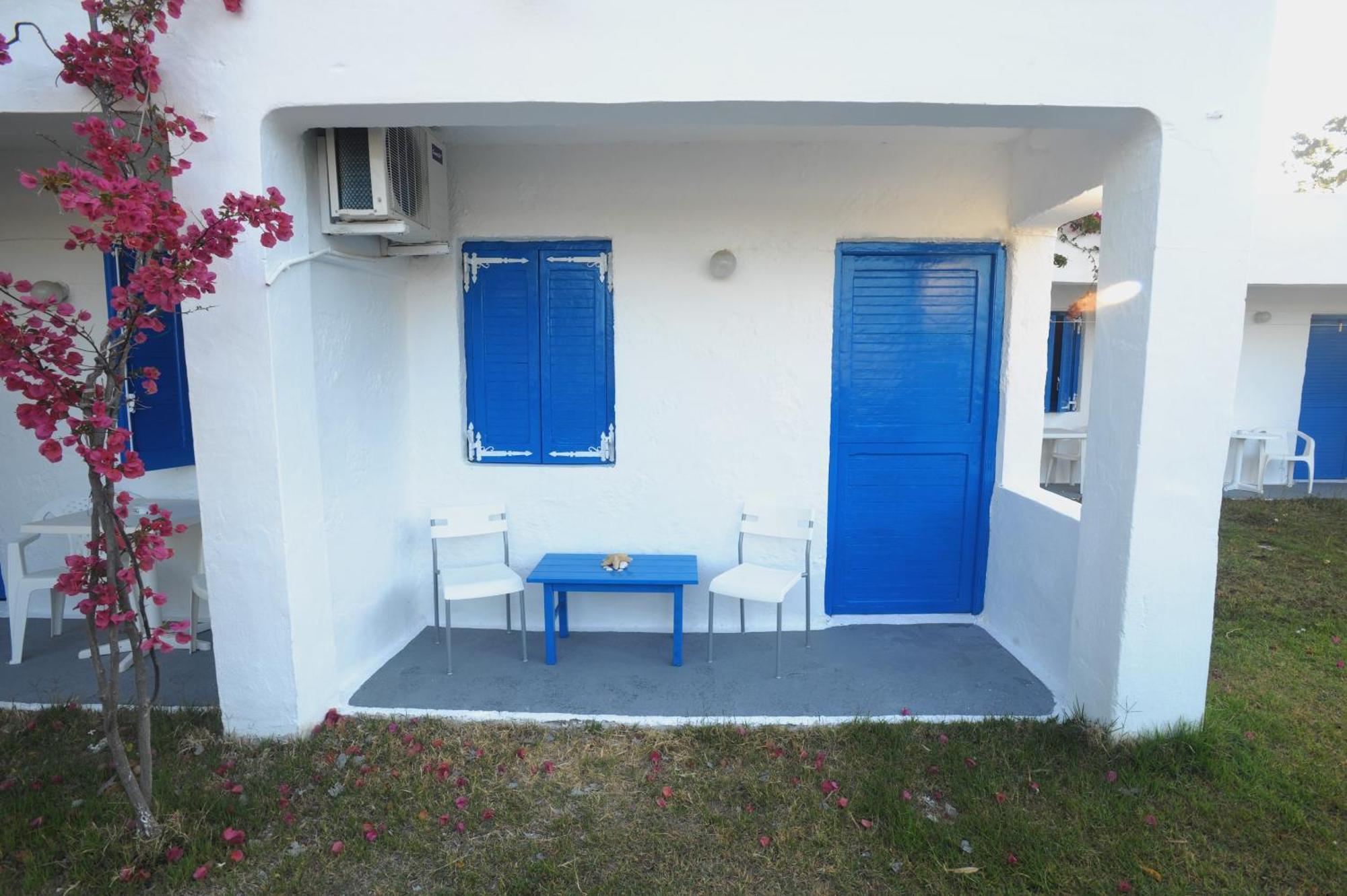 Lagada Beach Hotel Adámas Eksteriør bilde