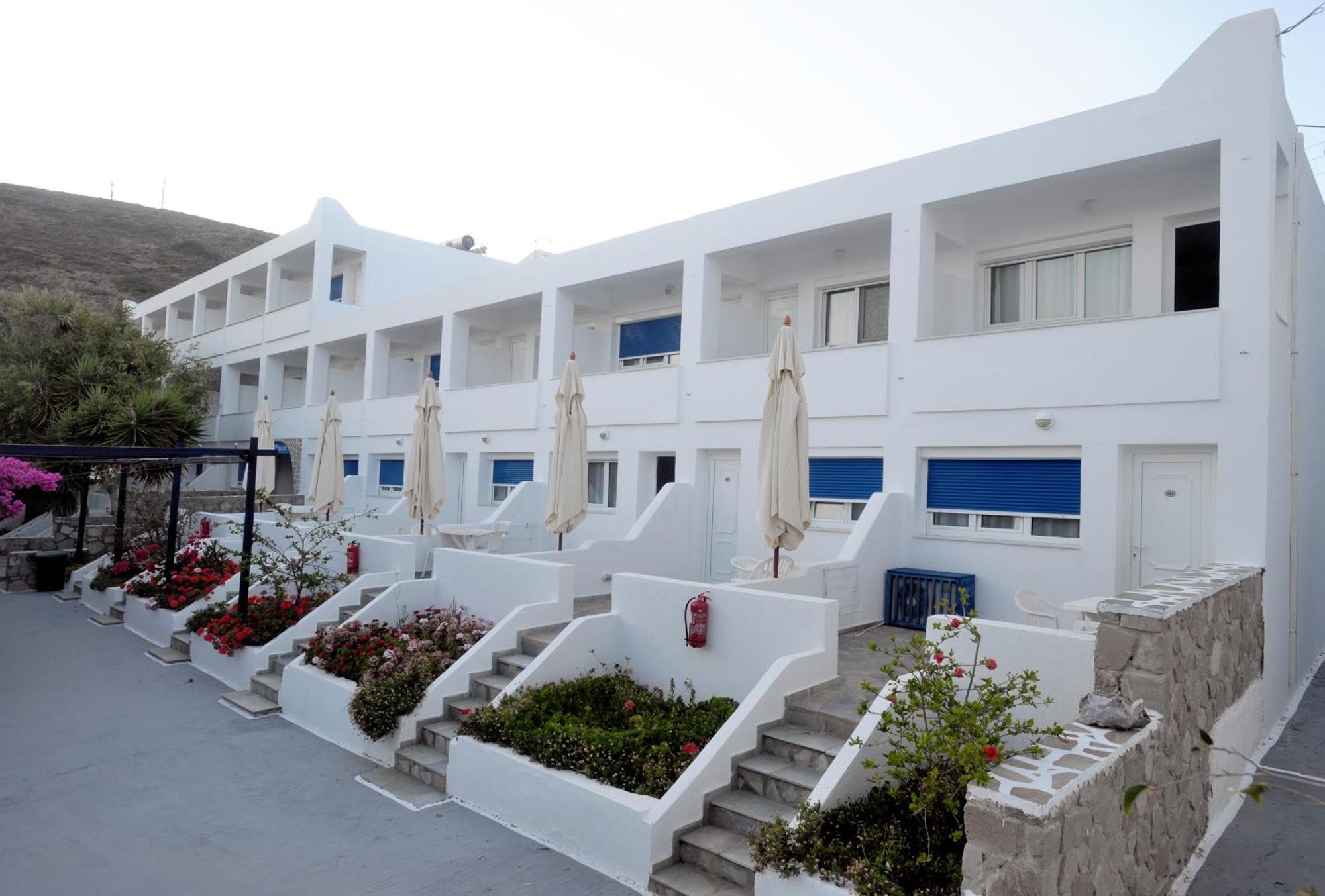 Lagada Beach Hotel Adámas Eksteriør bilde