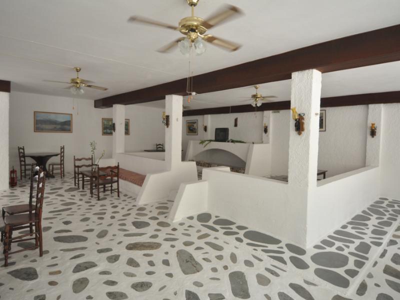 Lagada Beach Hotel Adámas Eksteriør bilde