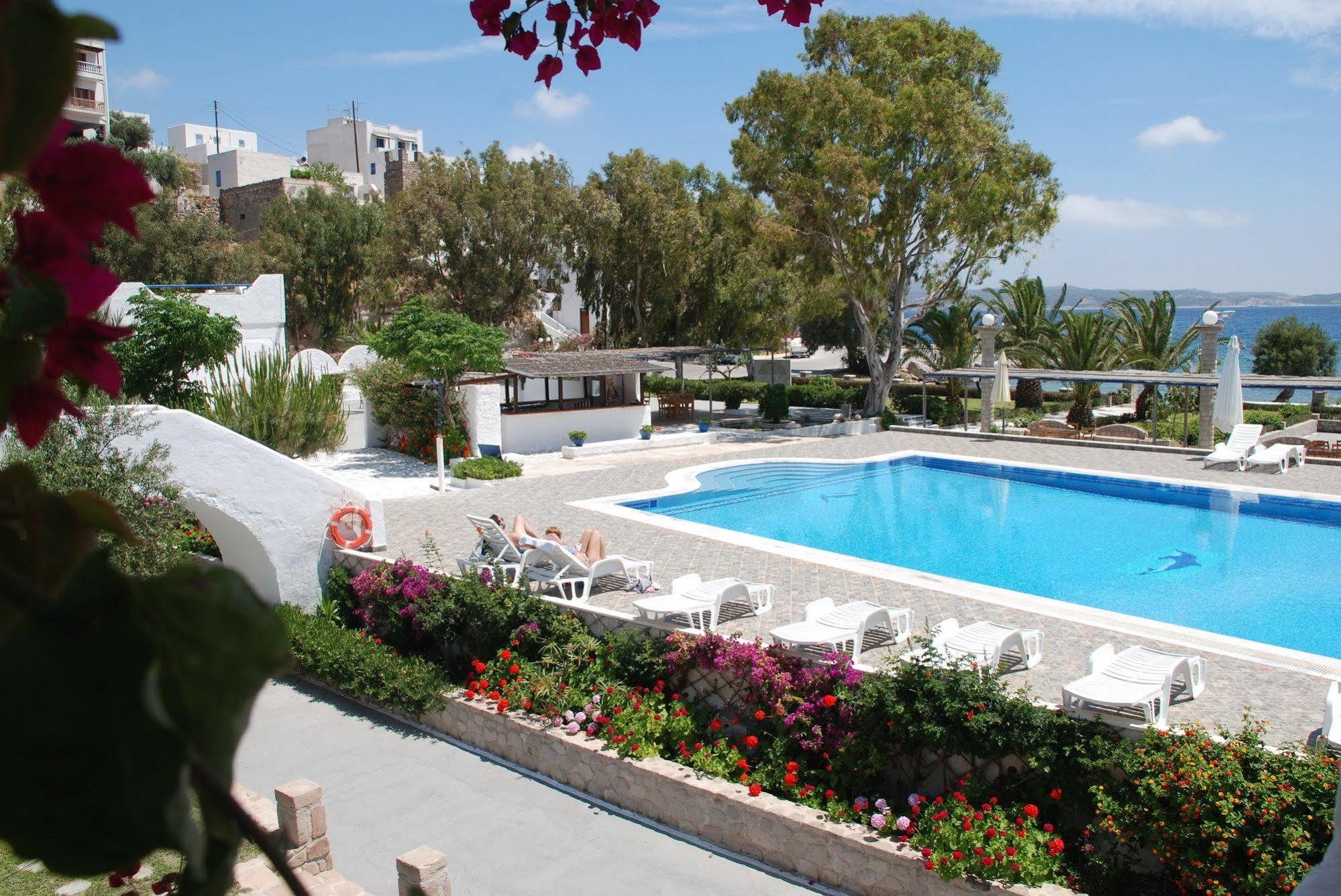 Lagada Beach Hotel Adámas Eksteriør bilde
