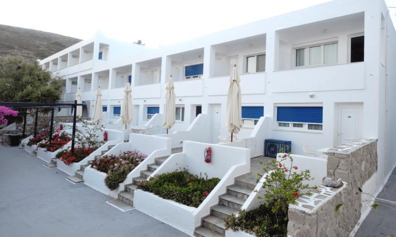 Lagada Beach Hotel Adámas Eksteriør bilde